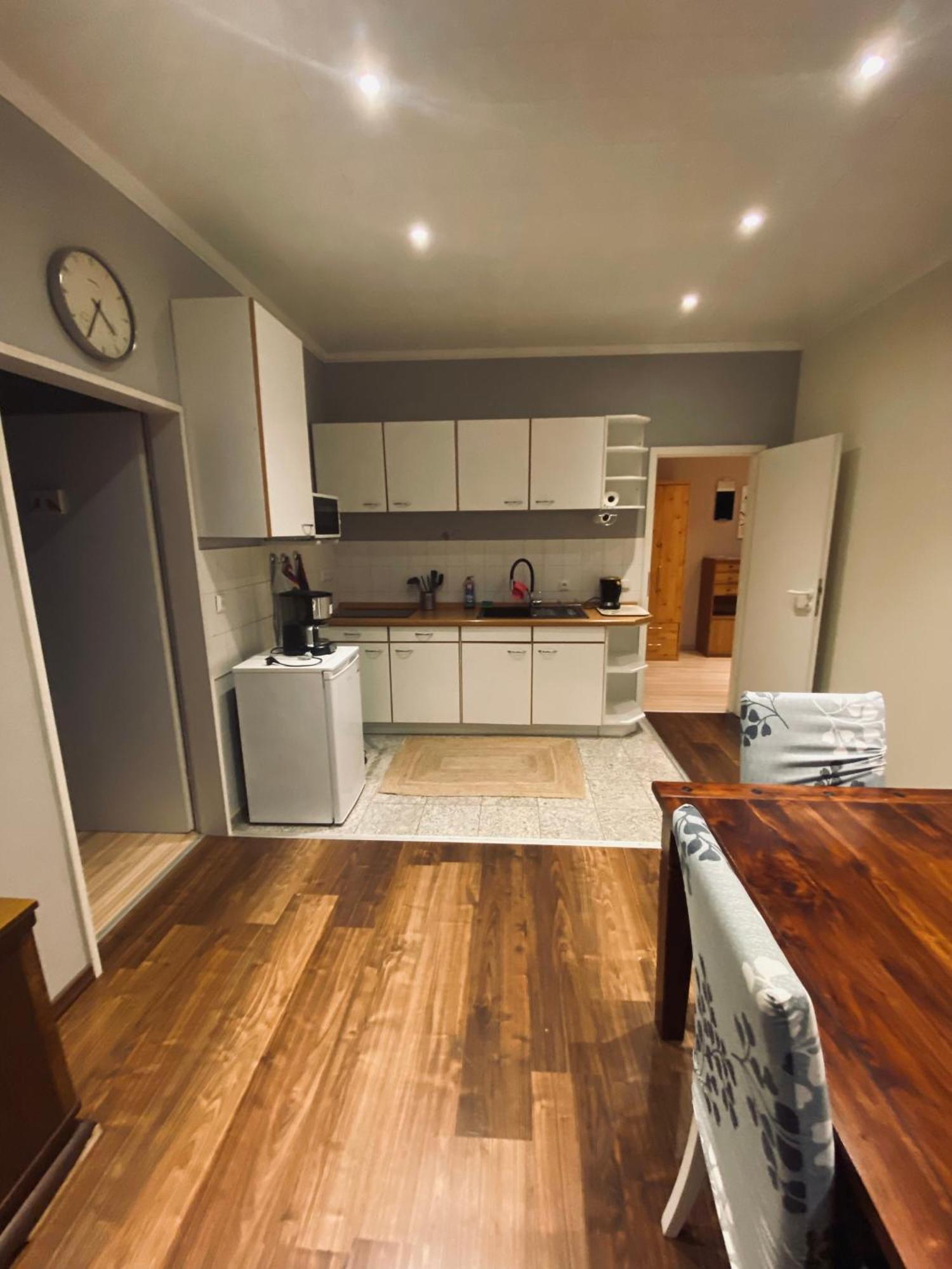 Flat For Up To 4 People In Dresden-Striesen Apartment Ngoại thất bức ảnh