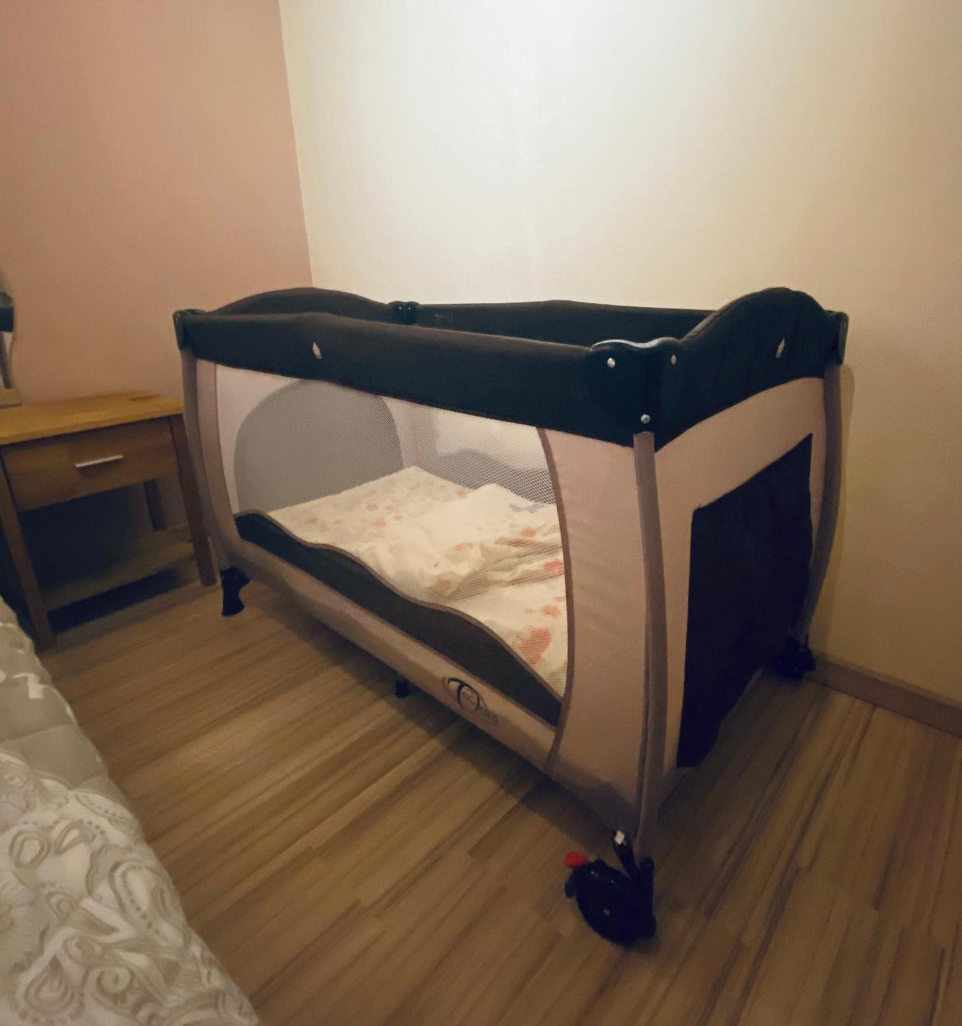 Flat For Up To 4 People In Dresden-Striesen Apartment Ngoại thất bức ảnh
